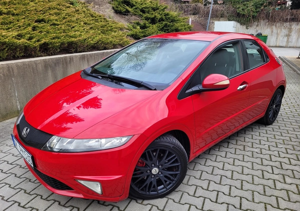 Honda Civic cena 29700 przebieg: 157000, rok produkcji 2010 z Gąbin małe 379